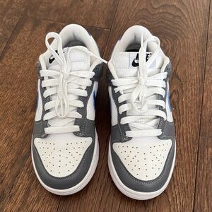 Nike Kids White and Gray Sneakers with Blue Accents. Barely worn. No box. size 5